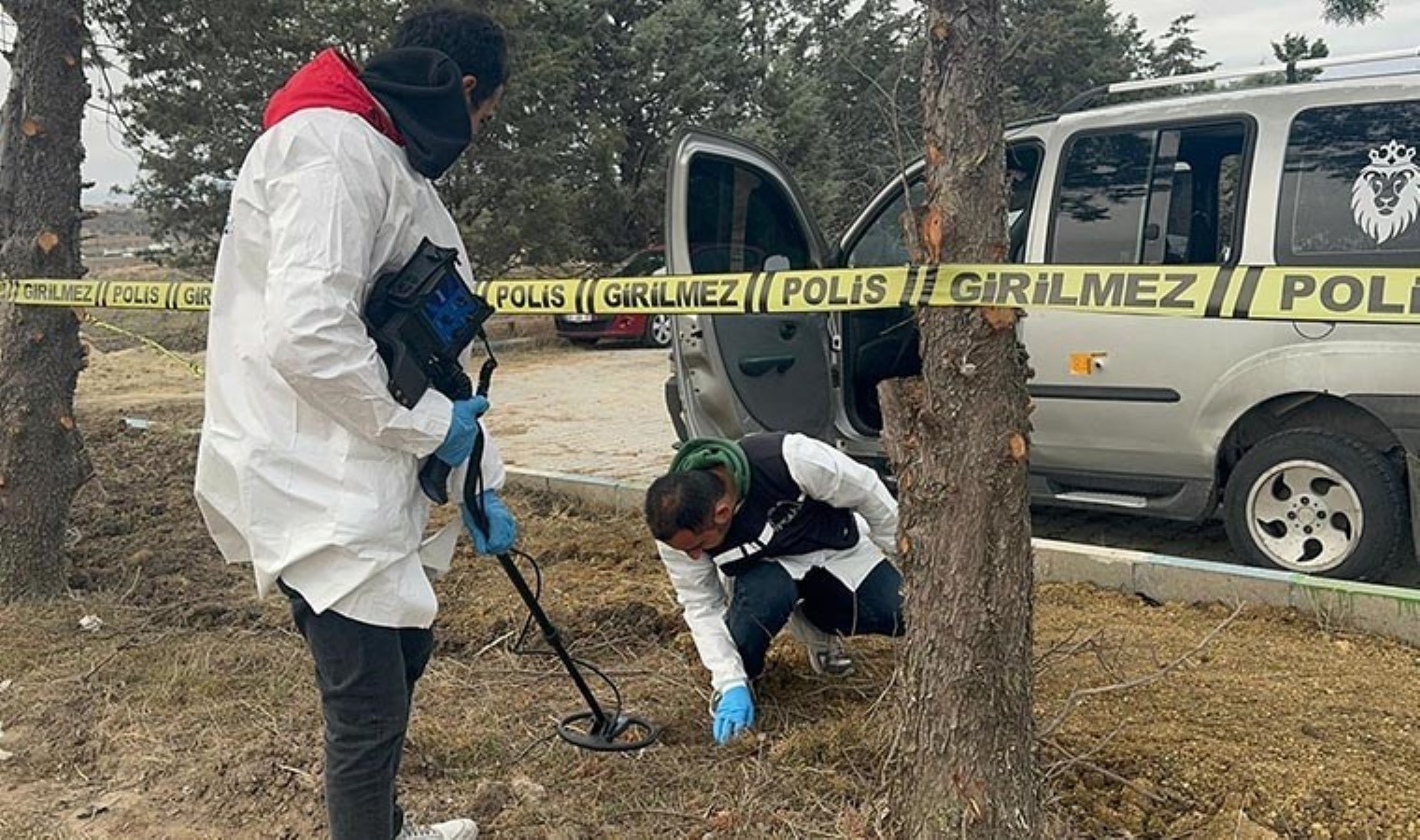 Tekirdağ’da sır ölüm: Mezarlıkta iki kuzen ölü bulundu!